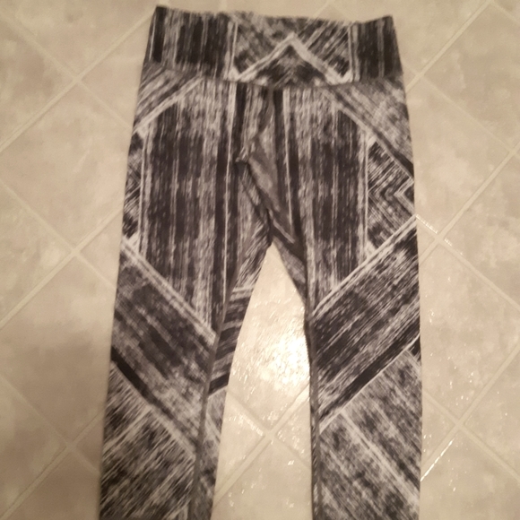 Lulu🍋 Crops size8 - Picture 1 of 6